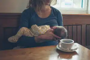 A Quick Guide on What to Eat While Breastfeeding